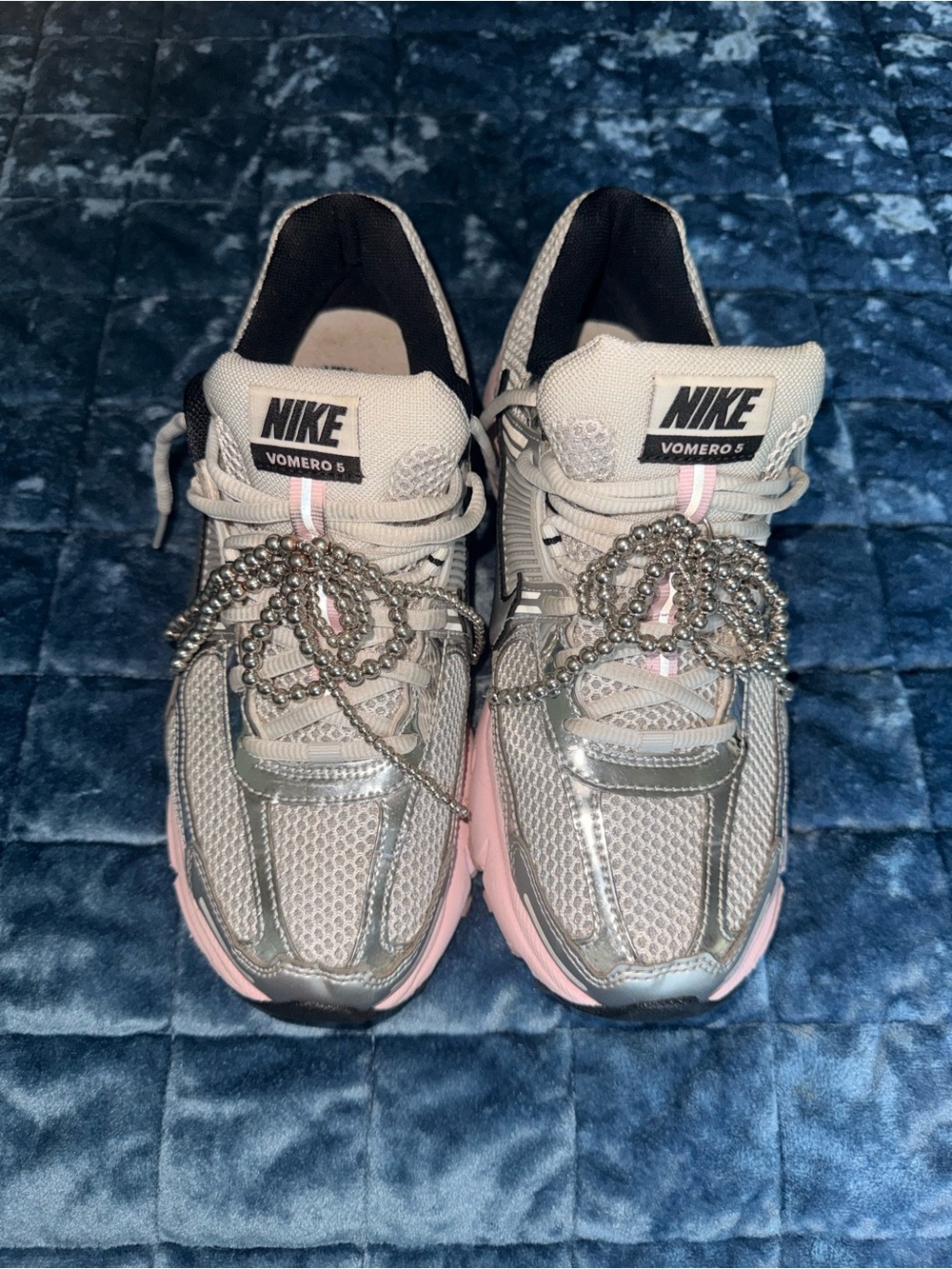 Nike Women's Silver and Pink Mesh Sneakers